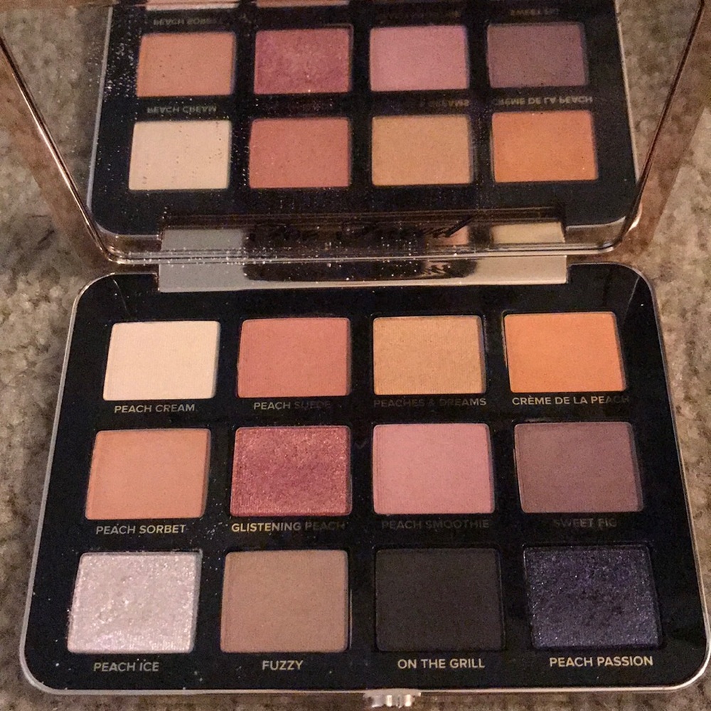 Too Faced White Peach Palette